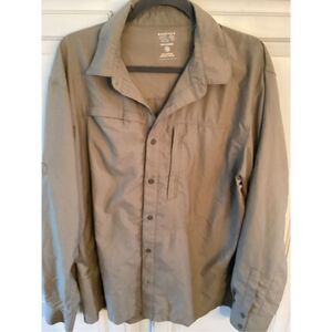 Mountain Hardware Button Up Vented Shirt Sz L Roll Tab Long Sleeves Hiking